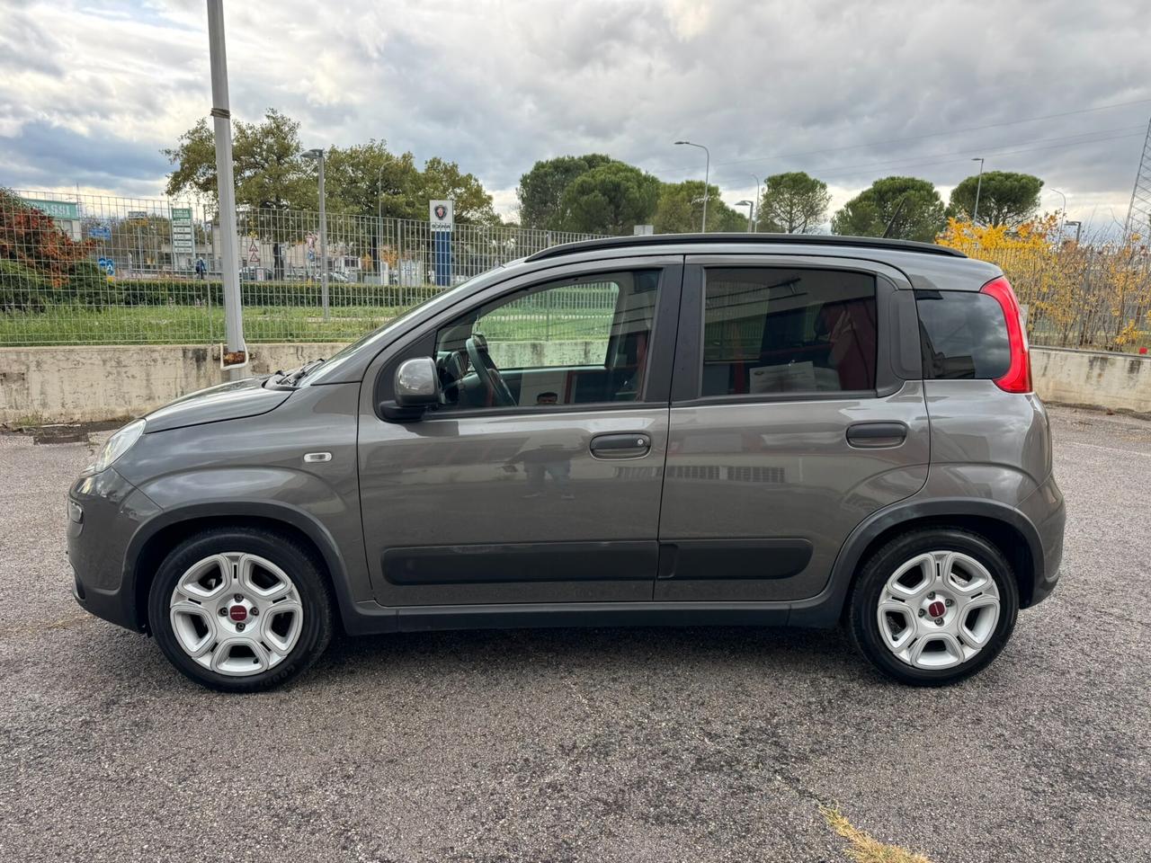 Panda 1.0 GPL Hybrid City Life 19.000 KM