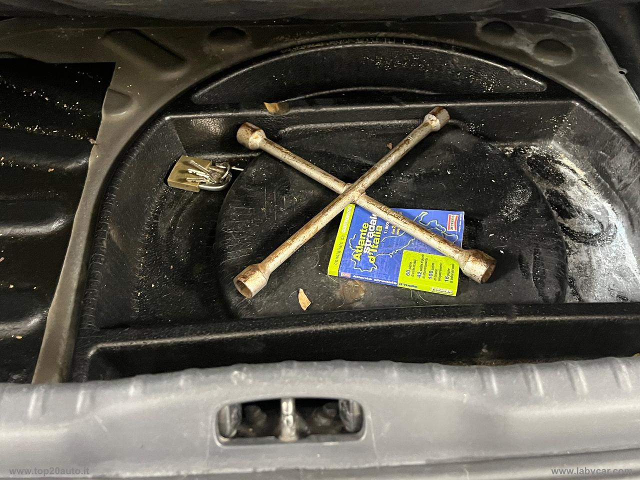 PEUGEOT 308 1.6 HDi 110 CV 5p. Tecno