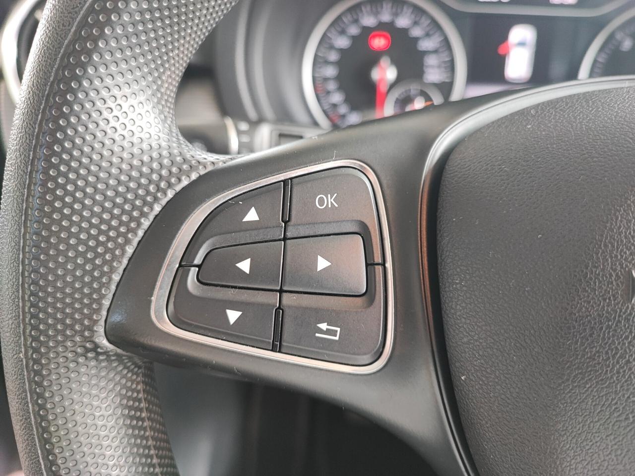 Mercedes-benz B 180 d Premium