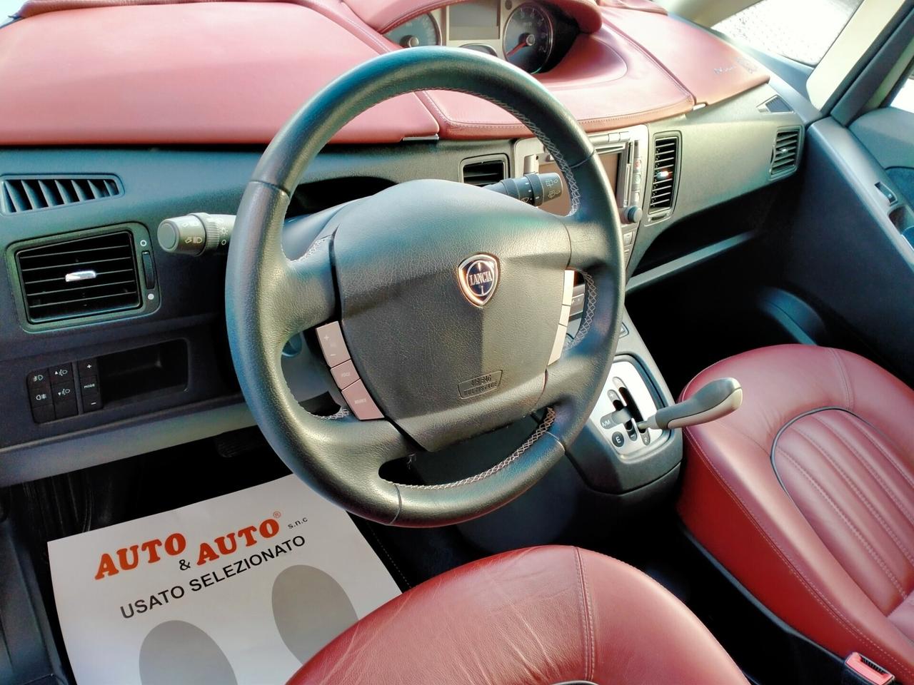 Lancia MUSA 1.4 16V AUTOMATIK "UNICA" POLTRONA FRAU TETTO PAN. NAVI SEDILI RISC.