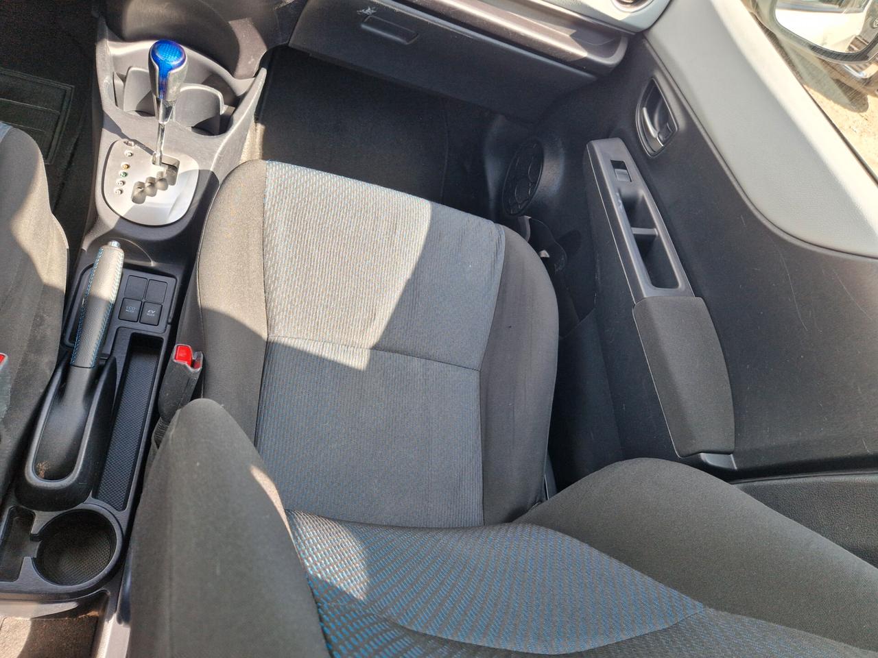 Toyota Yaris 1.5 Hybrid 5 porte Lounge NEOPATENTATI