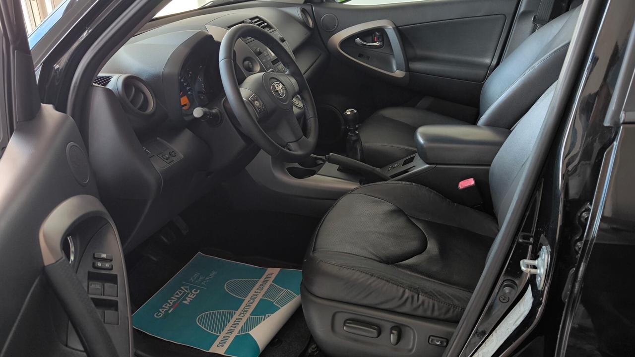 Toyota RAV 4 RAV4 2.2 D-4D 177 CV Luxury