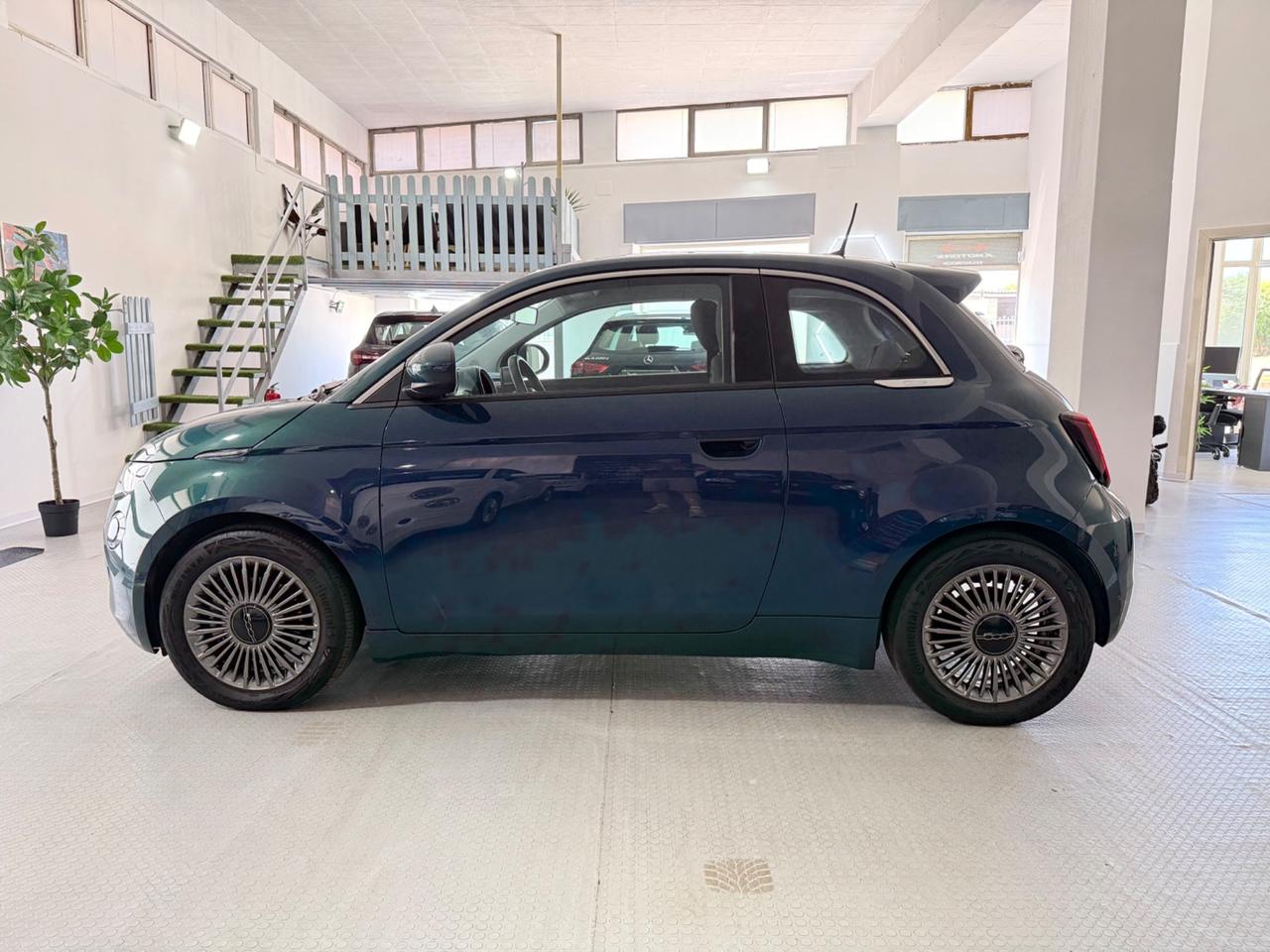 Fiat 500 500e Berlina 42 kWh Opening Edition