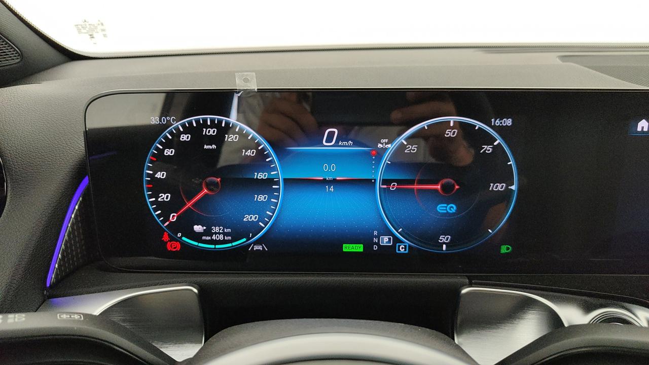 Mercedes-Benz EQB 300 4MATIC
