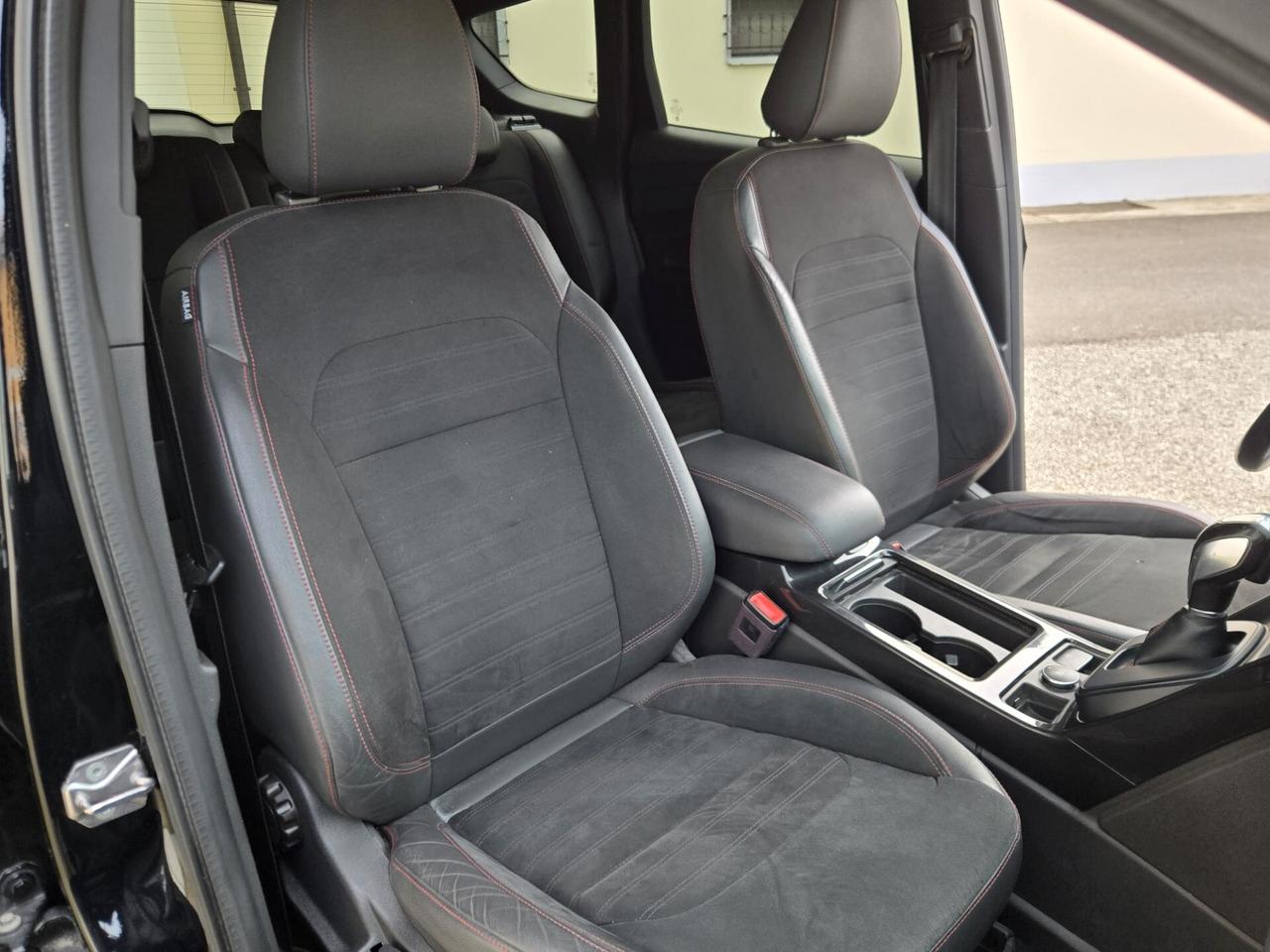 Ford Kuga 2.0 TDCI 120 CV S&S 2WD Powershift ST-Line