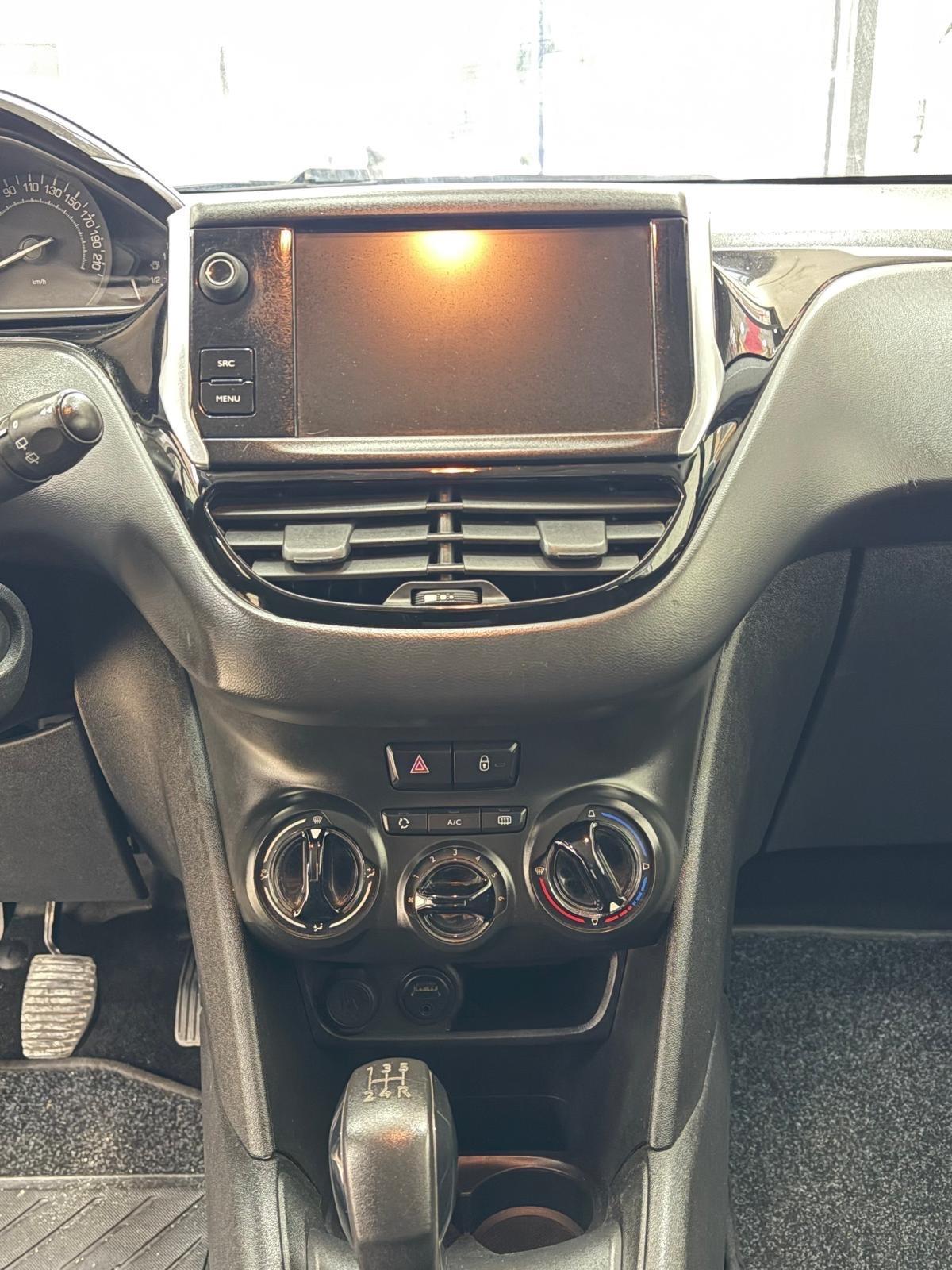 Peugeot 208 PureTech 82 3 porte Active