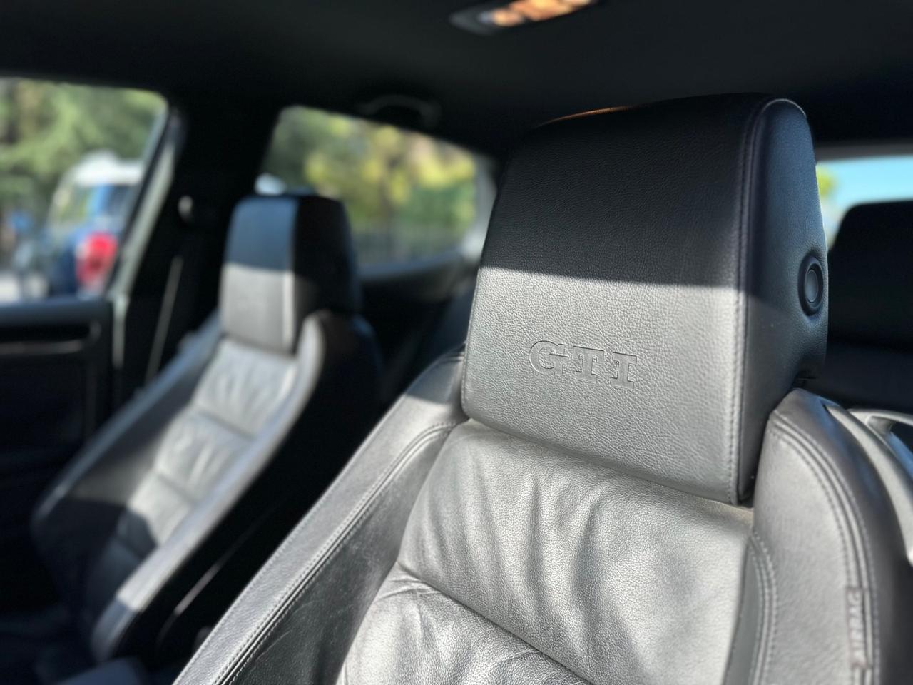 Volkswagen Golf GTI 2.0 TSI 3p.