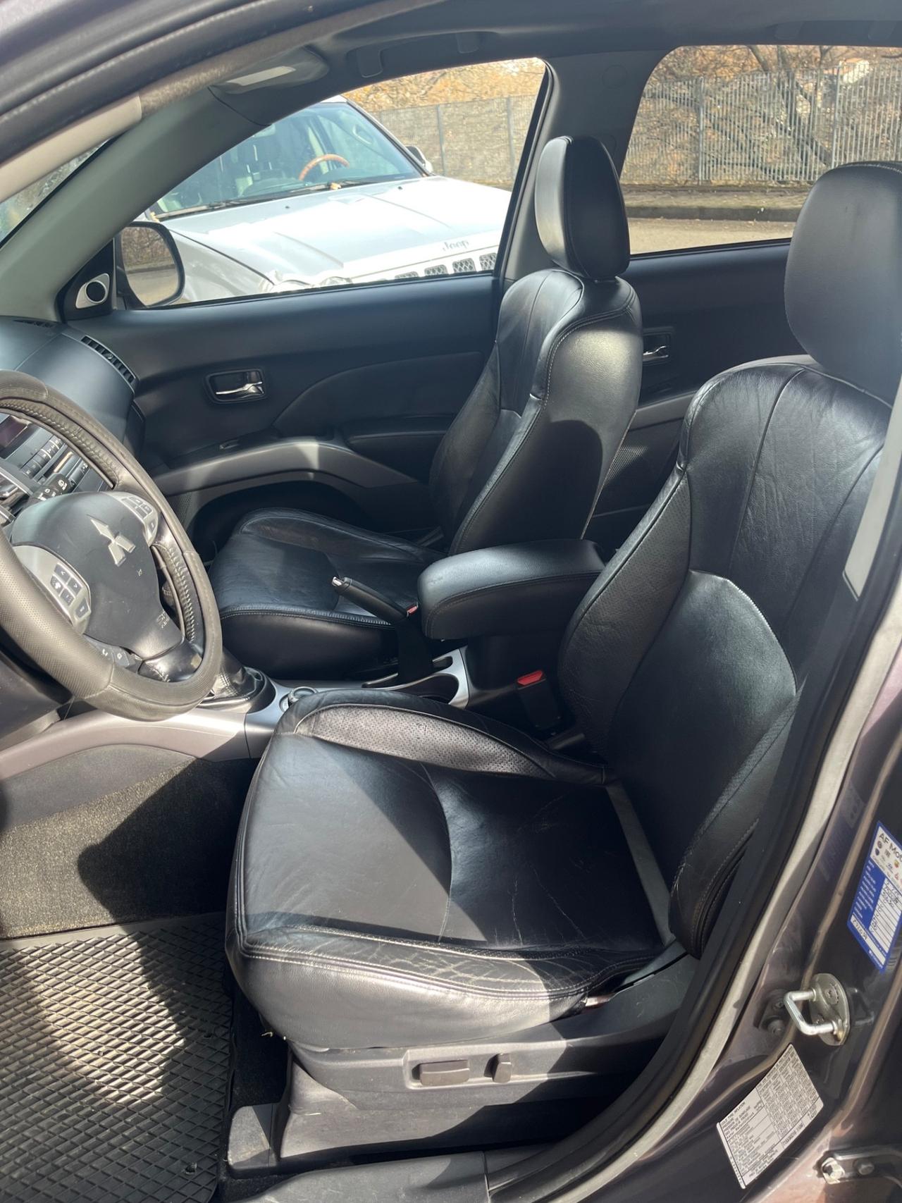 Mitsubishi Outlander 2.0 DI-D Intense DPF