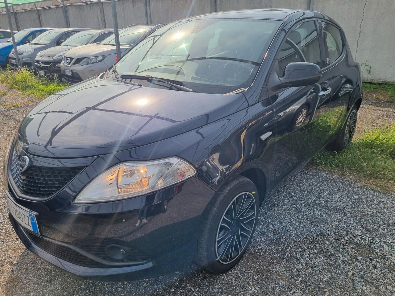 Lancia Ypsilon 1.2 69 CV 5 porte GPL Ecochic Gold