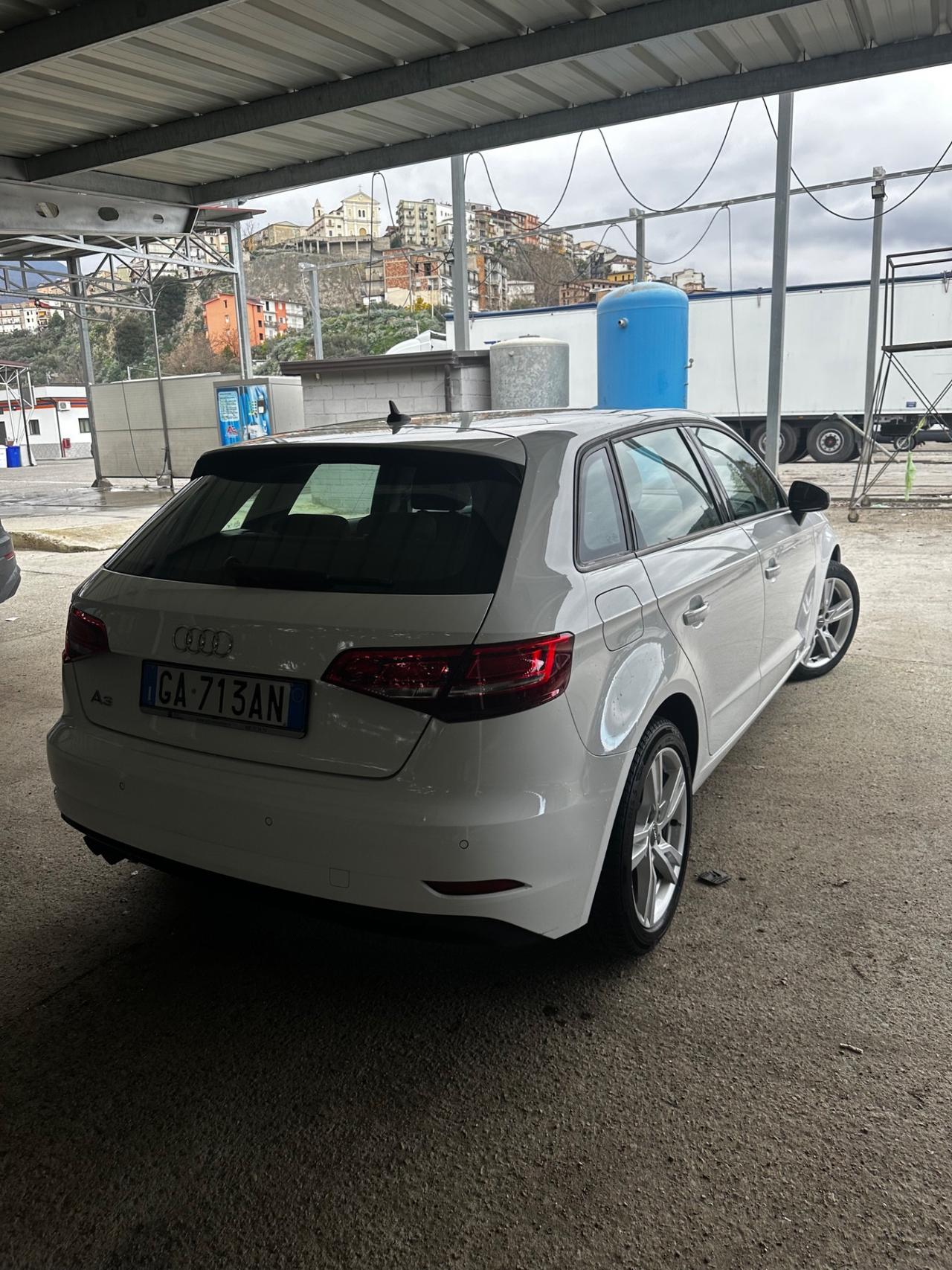 Audi A3 SPB 35 TDI S tronic Business