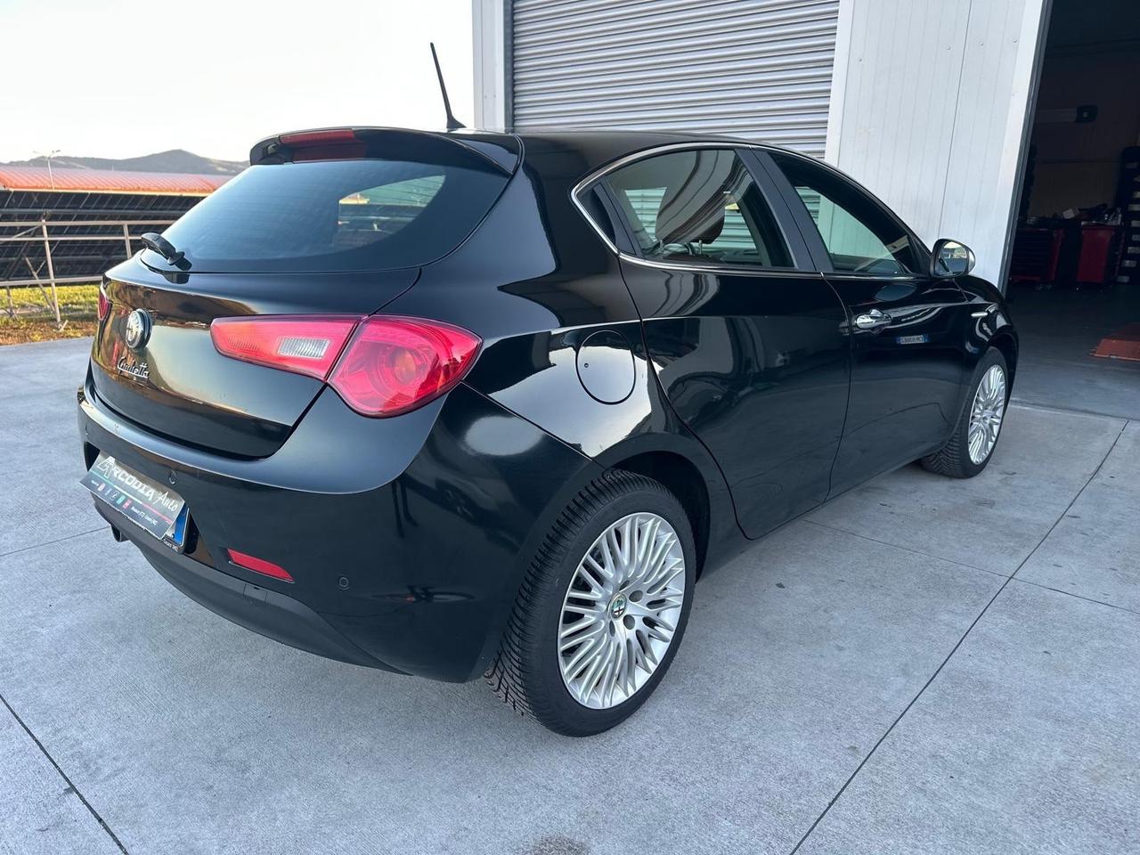 Alfa Romeo Giulietta 1.6 JTDm-2 105 CV Exclusive