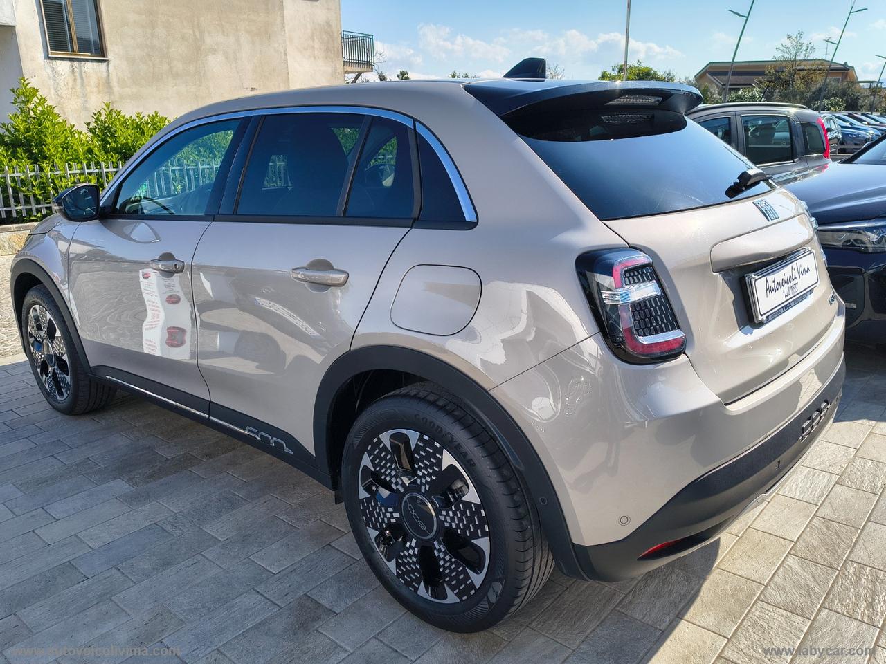 FIAT 600 Hybrid MHEV La Prima