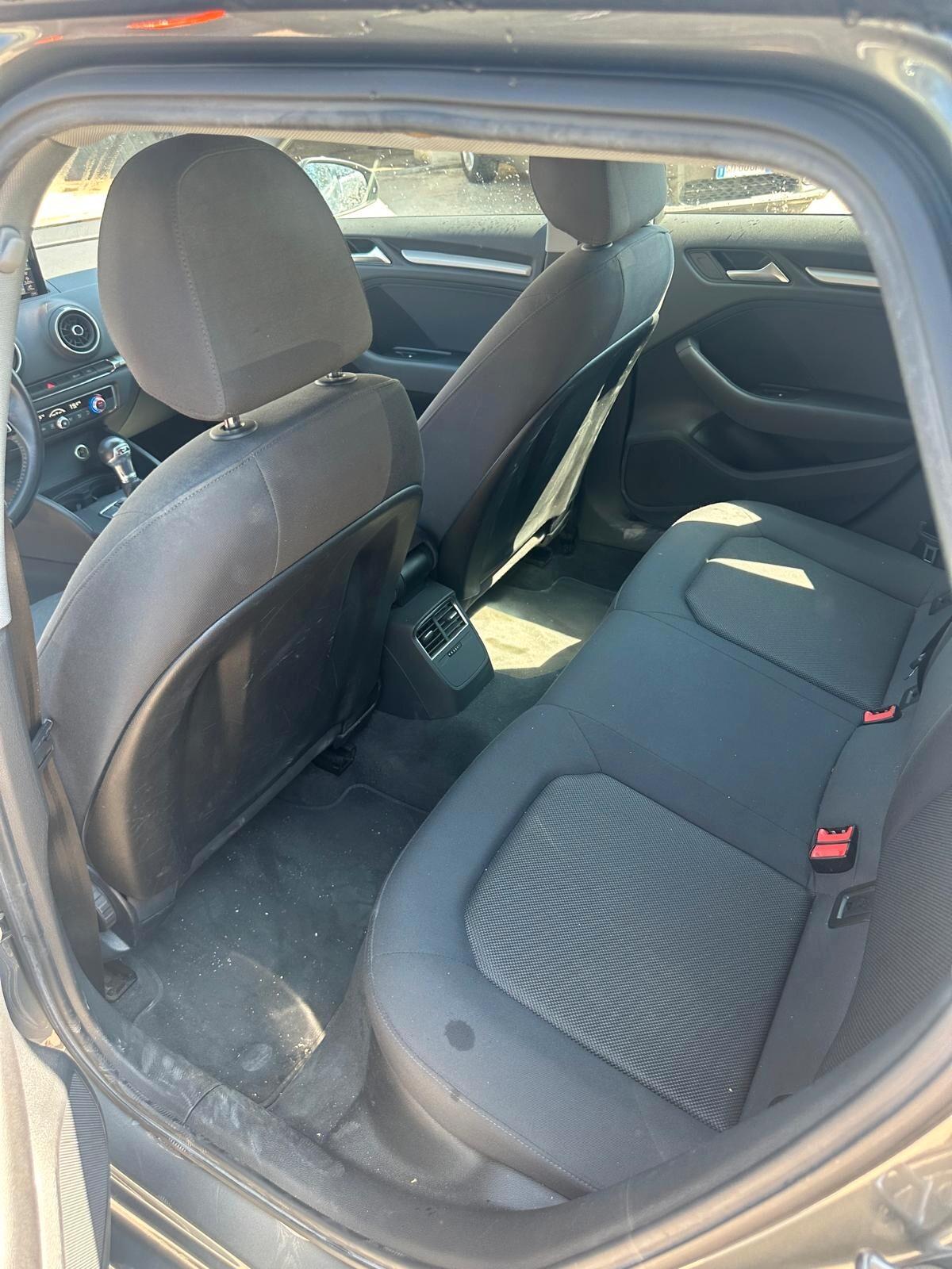 Audi A3 SPB 35 TDI S tronic Business