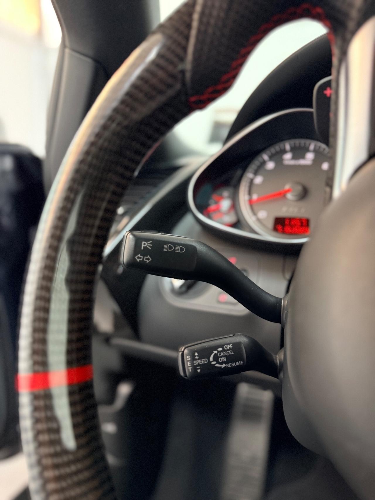 Audi R8 4.2 V8 420CV FSI quattro R tronic 04/2008