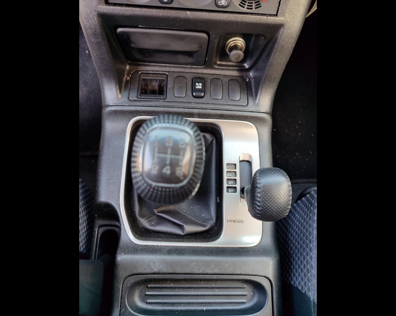 MITSUBISHI Pajero (2000-2007) - Pajero 2.5 TDI 3p. GLX