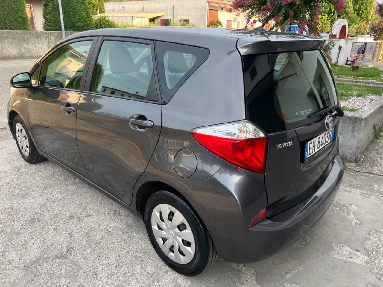 Toyota Verso-S 1.4 Diesel Euro 5 Bassi Consumi Neopatentati