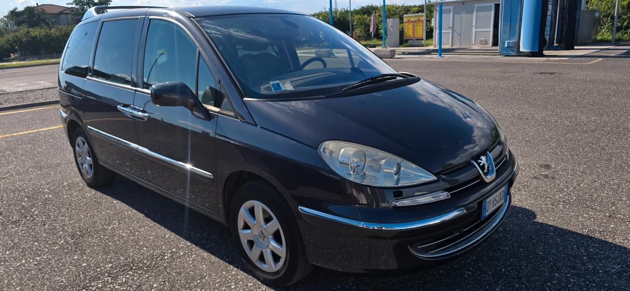 Peugeot 807 2.0 HDi S