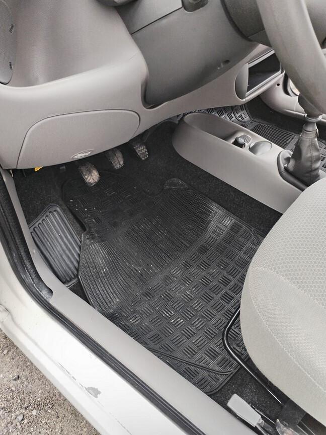 Fiat 600 1.1 8V FIRE 75000KM EURO4 10/2007 BASE