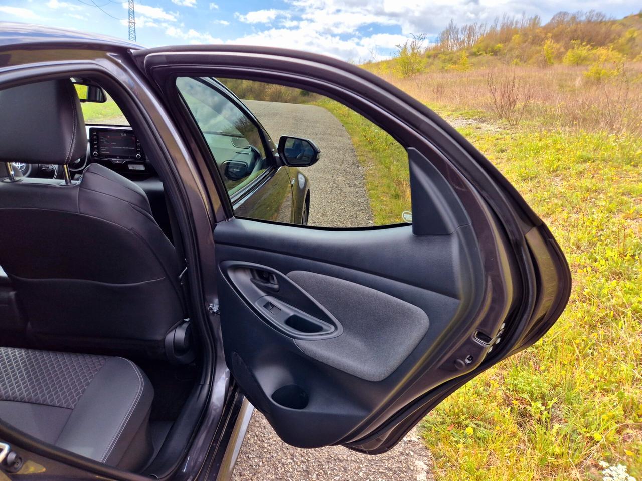 Toyota Yaris 1.5 Hybrid 5 porte Style