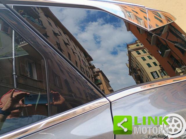 PEUGEOT 3008 Hybrid4 300 e-EAT8 GT Line