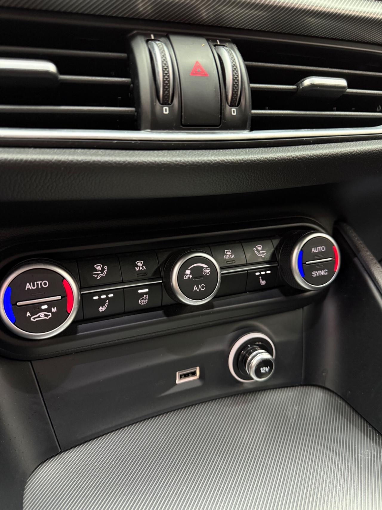 Alfa Romeo Stelvio 2.2 TD 210 CV Q4 Veloce IPER FULL