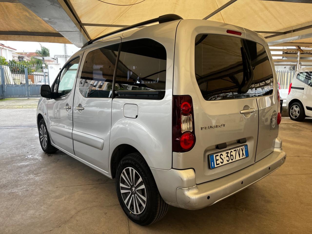 Peugeot Partner 1.6 HDi 115CV Autocarro 5 Posti