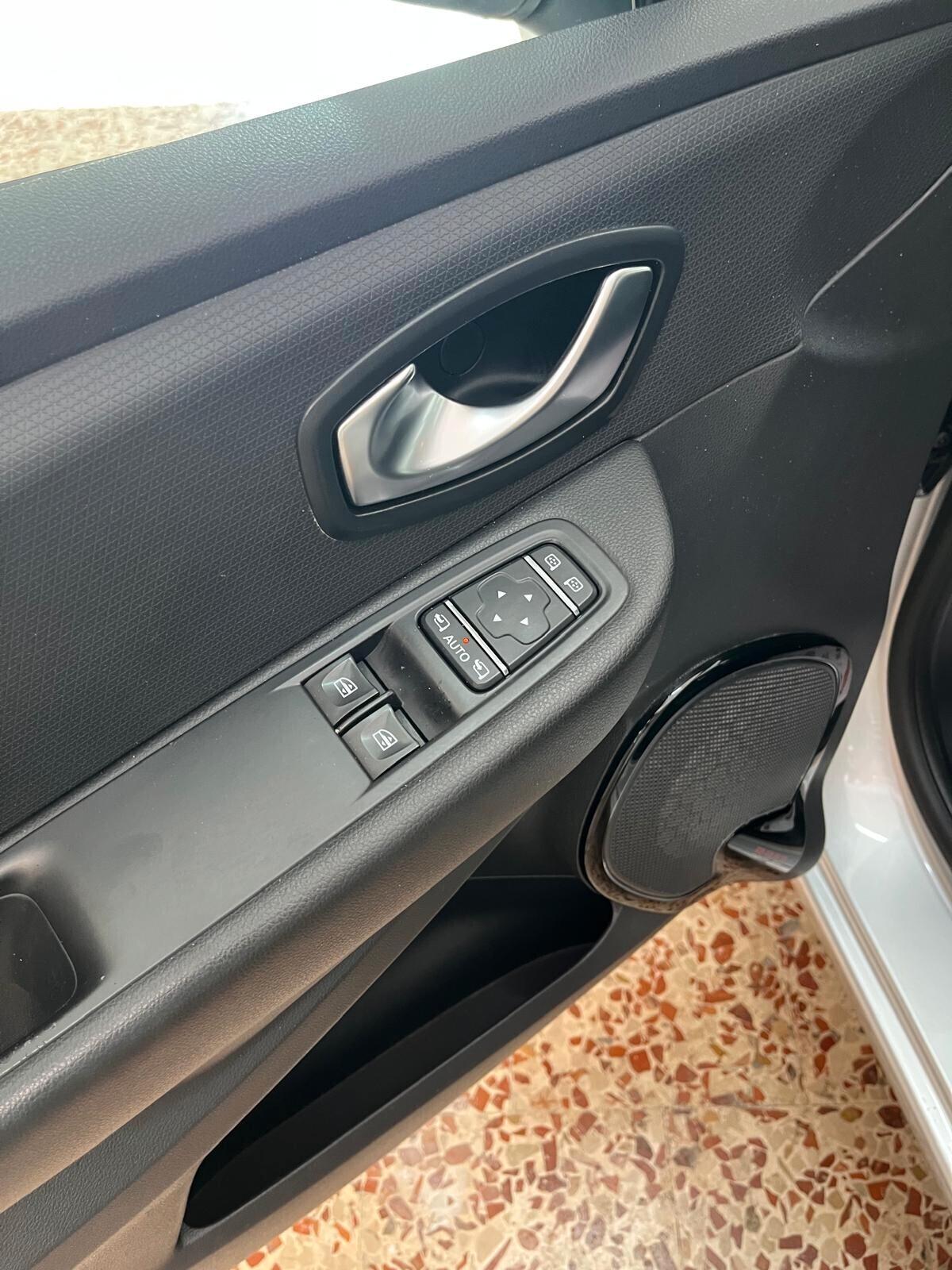 Renault Clio dCi 8V 75CV Start&Stop 5 porte Energy Zen