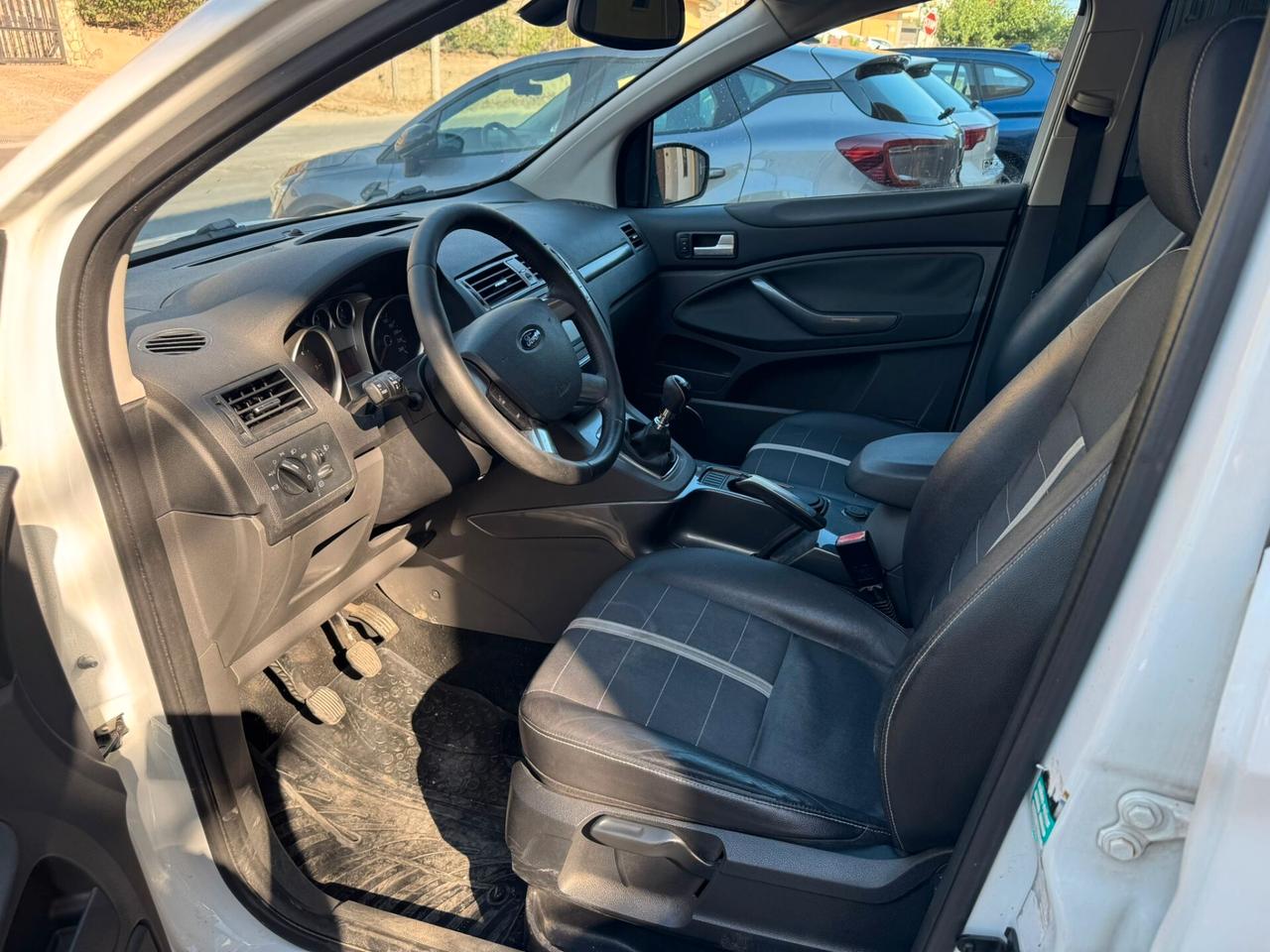 Ford Kuga Kuga+ 2.0 TDCi 136 CV 2WD DPF