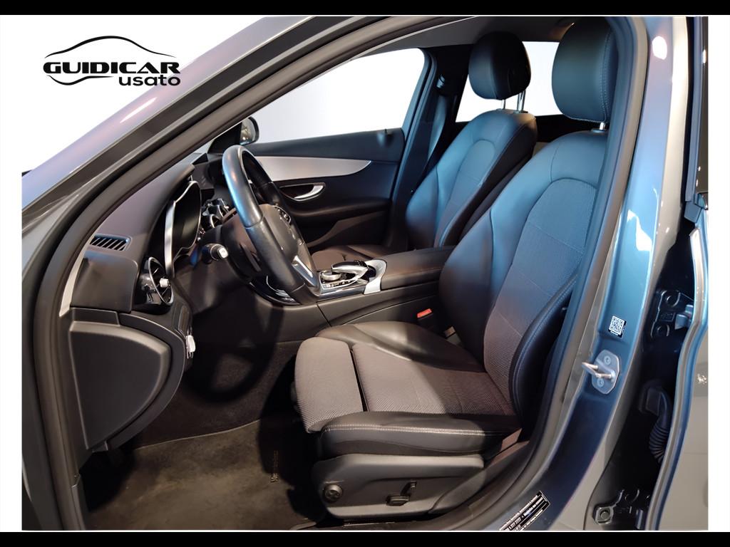 Mercedes-Benz Classe C-W205 2018 Berlina - C 220 d Sport Plus 4matic auto