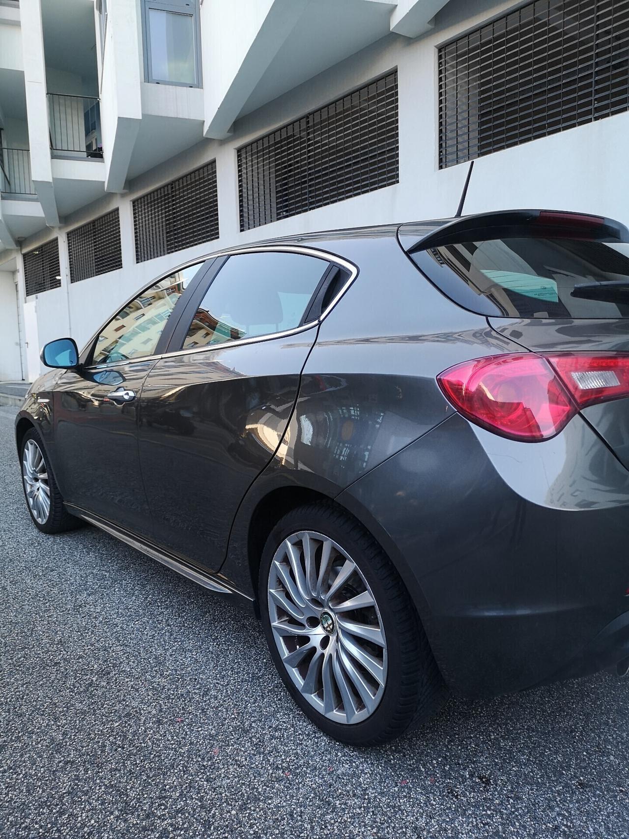 Alfa Giulietta 1.4 Turbo 170CV - Garanzia 12 Mesi