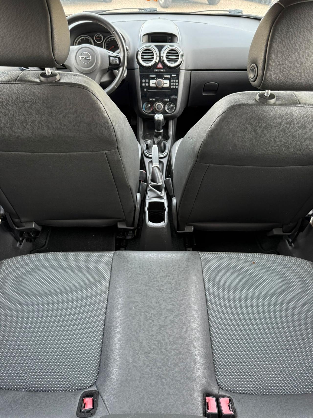 Opel Corsa GPL - GARANZIA - NEOPATENTATI