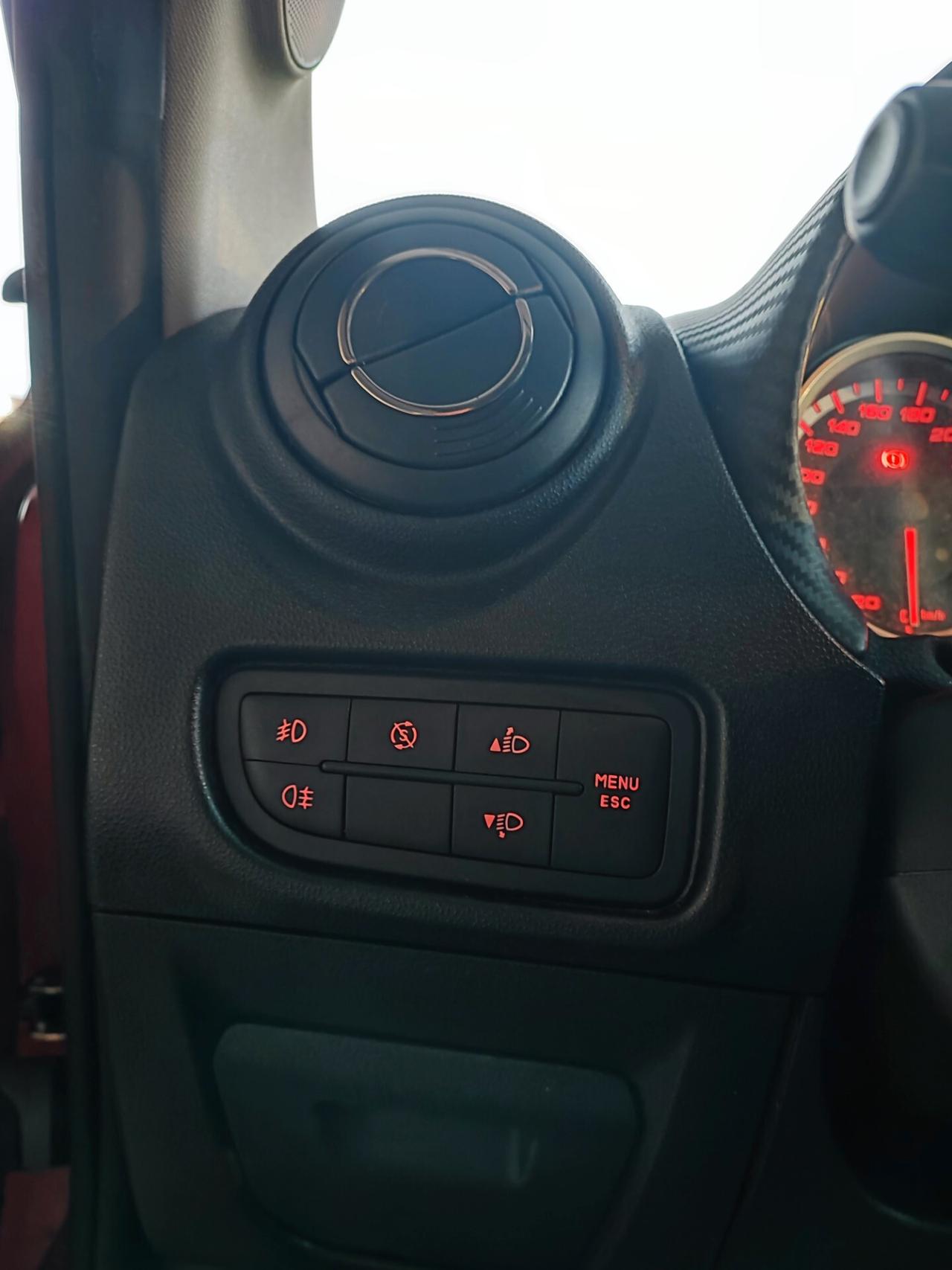 Alfa Romeo MiTo 1.3 JTDm-2 95 CV S&S Distinctive Sport Pack