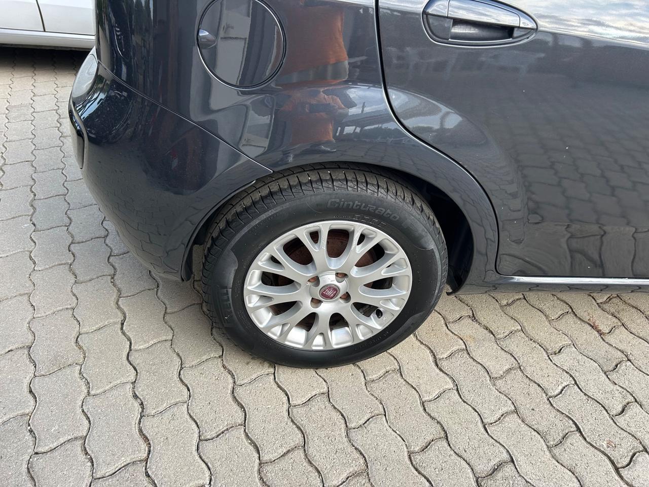 Fiat Punto 1.3 MJT II 75 CV 5 porte Lounge