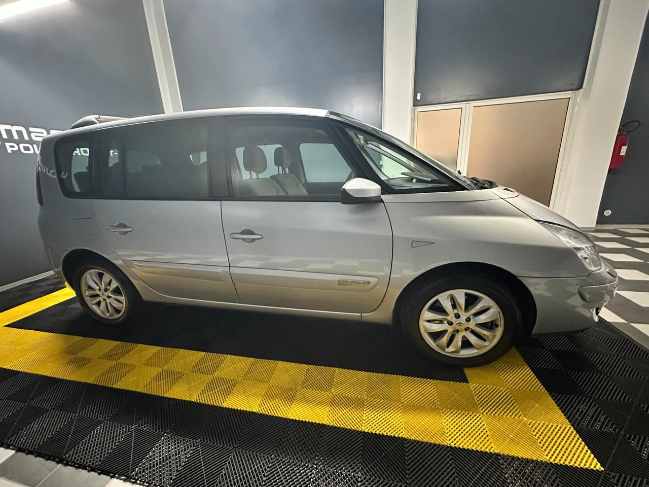 Renault Espace 2.0 dCi 175CV 7 posti