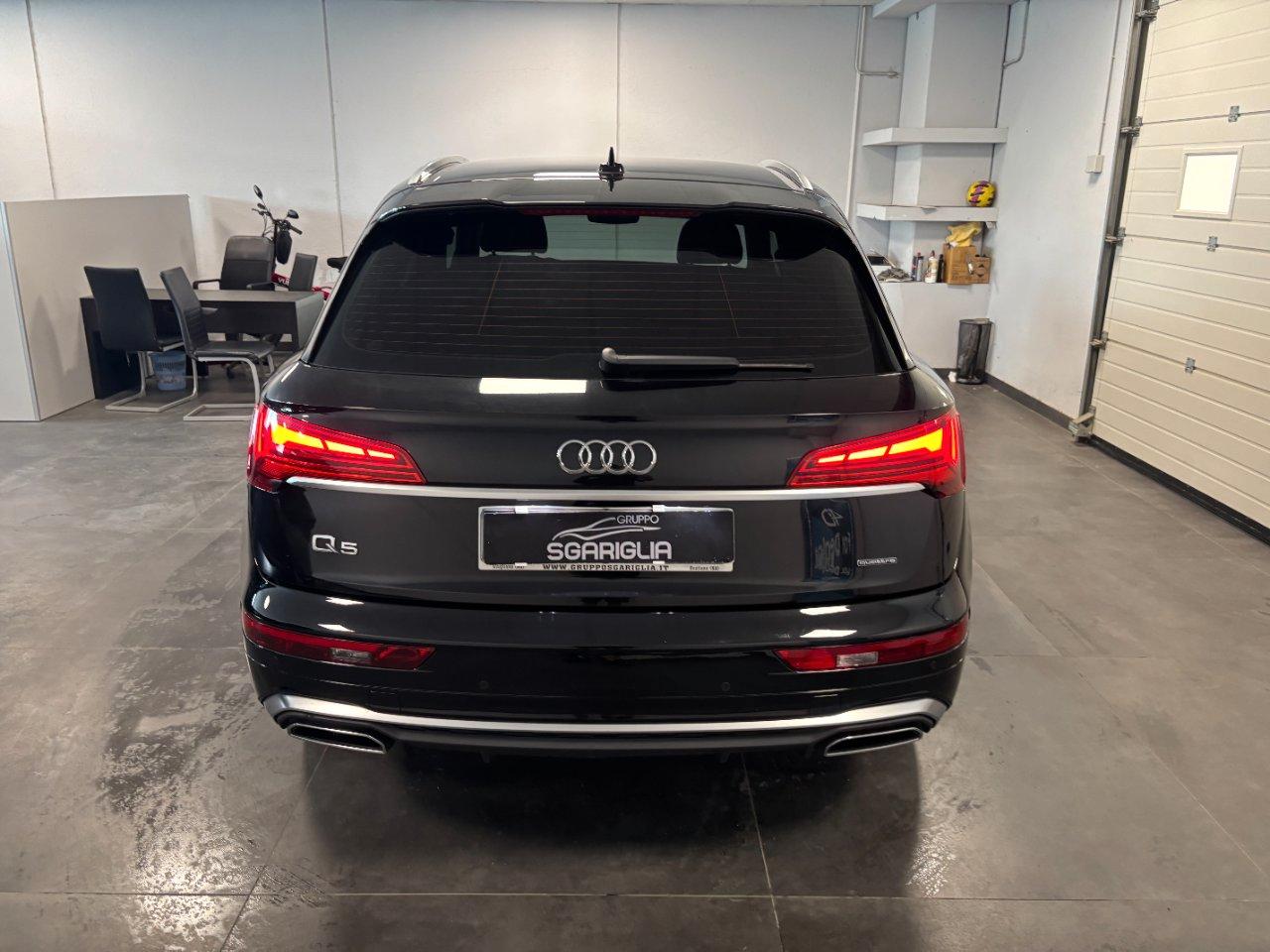 Audi Q5 4X4 S Line Plus Quattro 40 2.0 tdi mhev s-tronic
