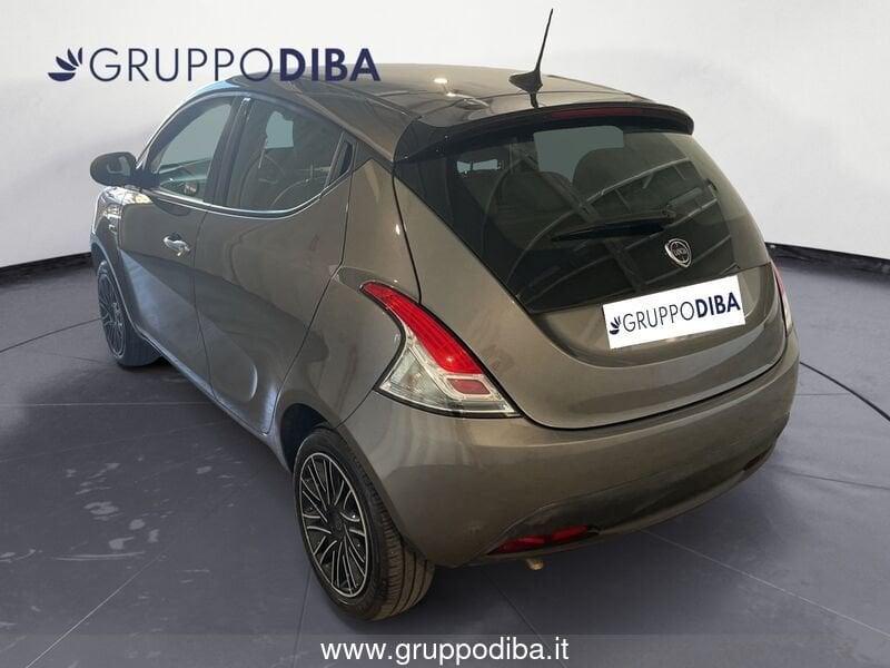 Lancia Ypsilon III 2021 1.0 firefly hybrid Gold s&s 70cv 5p.ti