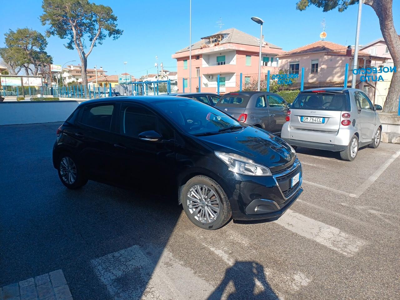 Peugeot 208 PureTech 82 5 porte Allure