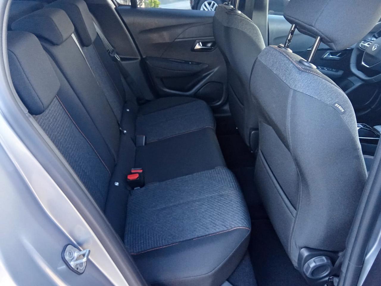 Peugeot 208 Hybrid 110 e-DCS6 Business