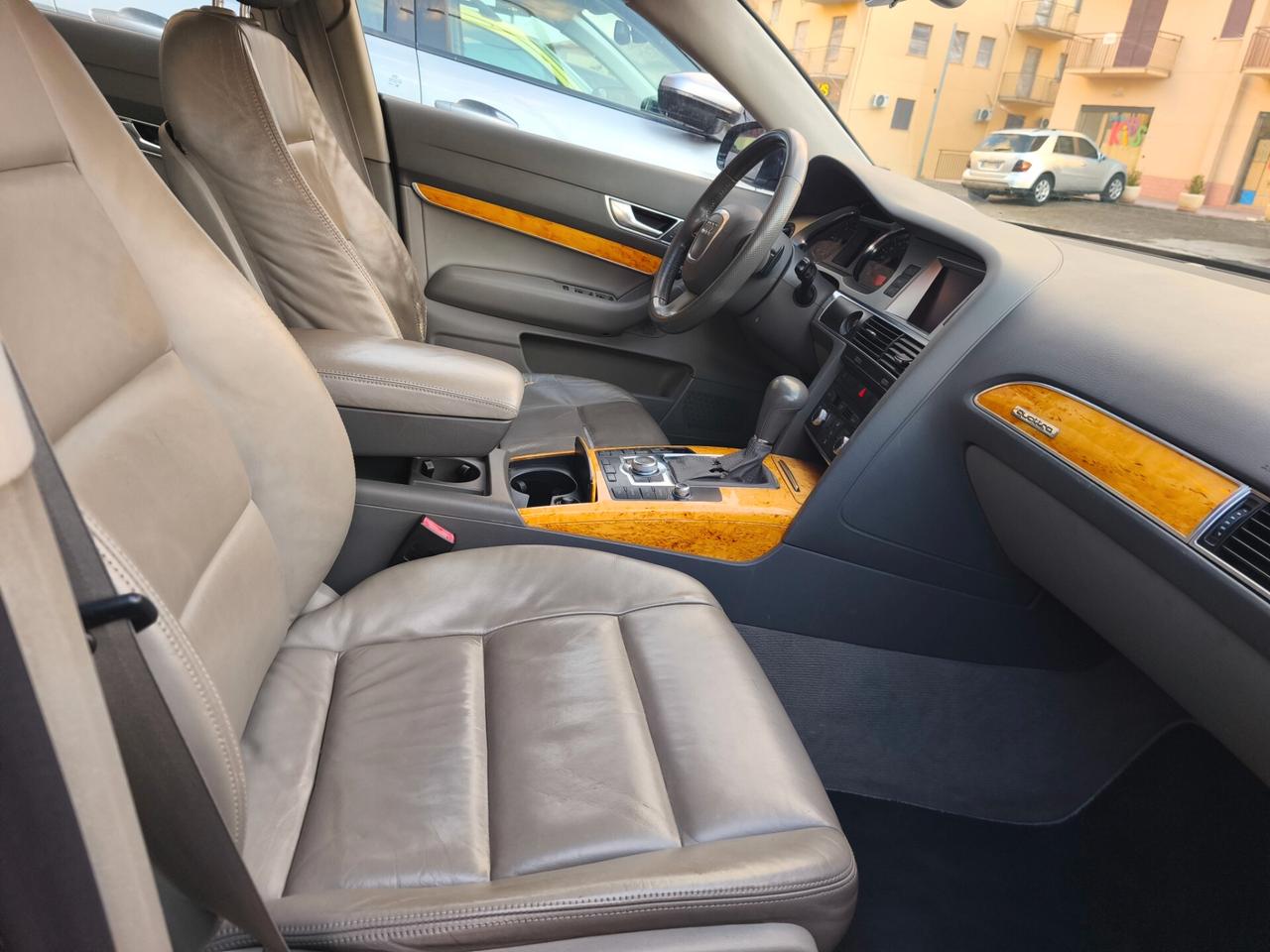 Audi A6 Avant 3.0 V6 TDI quattro Tiptronic