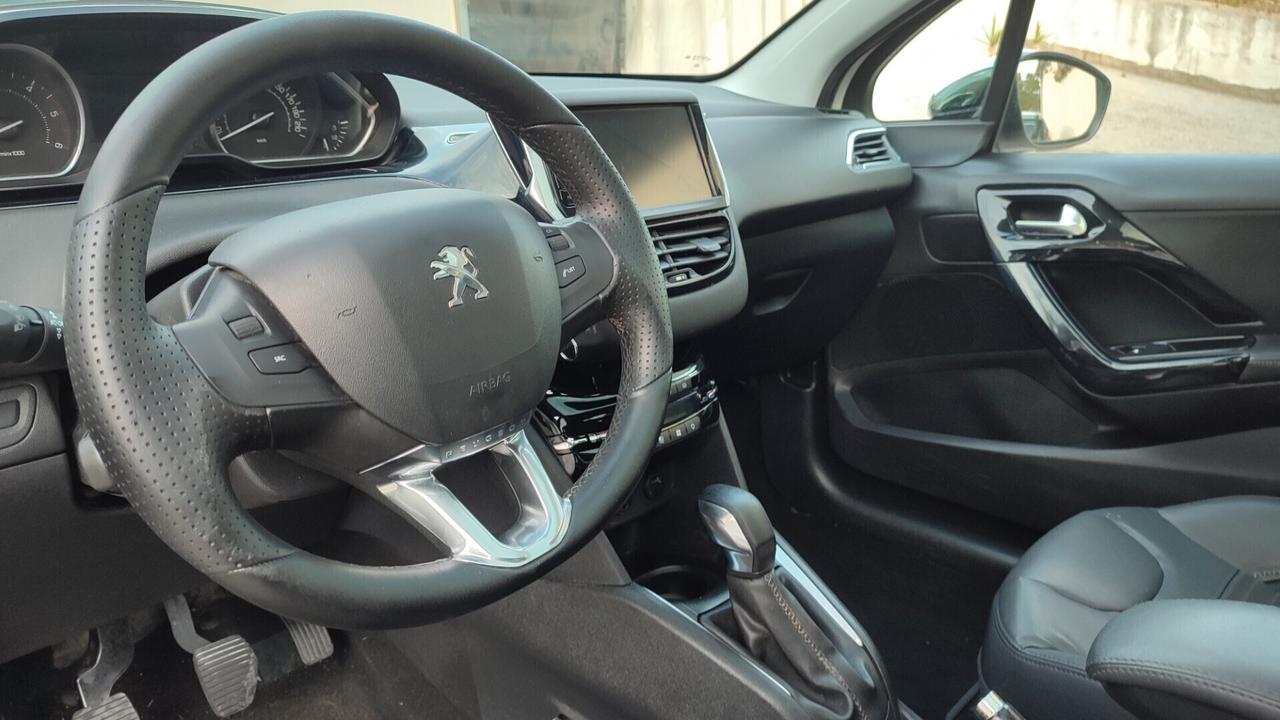 Peugeot 208 1.4 HDI TETTO PANORAMICO