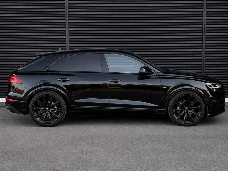 Audi Q8 50 TDI 210kW quattro tip. S Line Edition 286 CV
