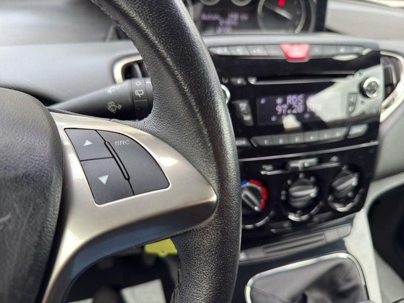 Lancia Ypsilon Ypsilon 5 porte 1.2 69cv Gold