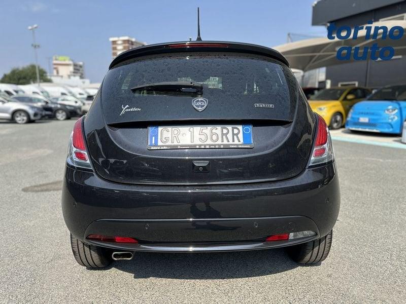 Lancia Ypsilon 1.0 FireFly 70cv Hybrid Silver