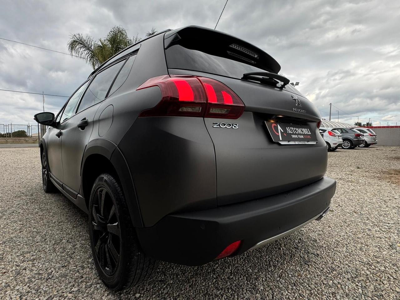 Peugeot 2008 BlueHDi 120 S&S Black Matt