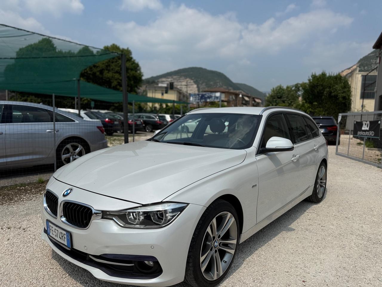 Bmw 320 320d Touring Sport Navi+Led+Pelle