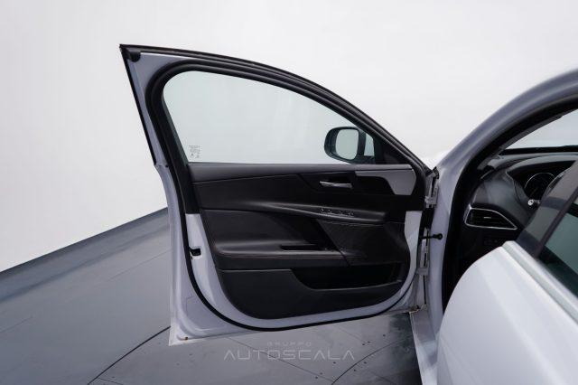 JAGUAR XE 2.0 D Turbo 180cv Aut. *SOLO X COMMERCIANTI*