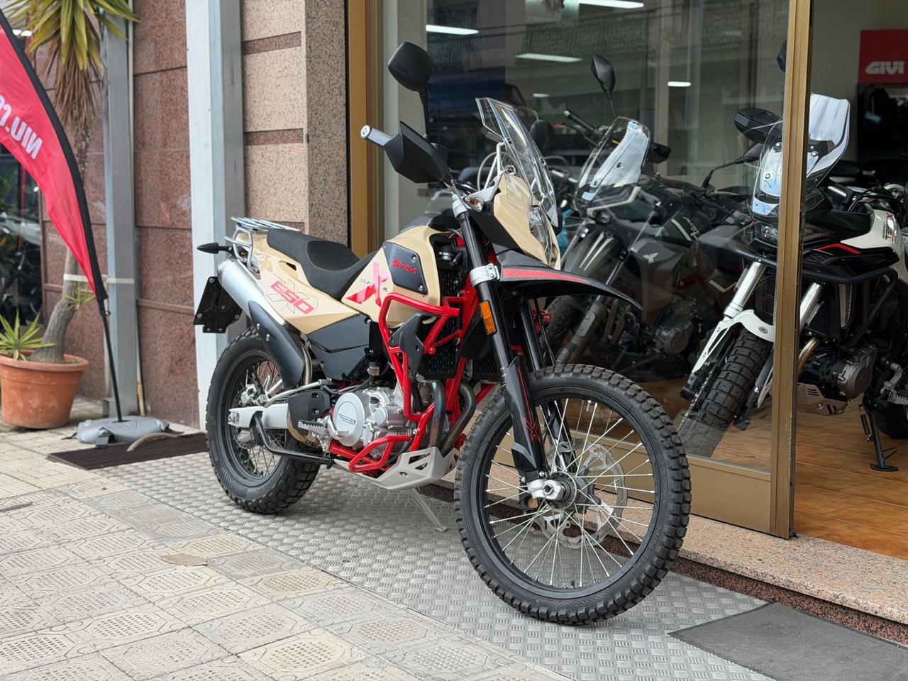 Swm Superdual 600 2026 con TRIS DI VALIGIE a soli 45€!