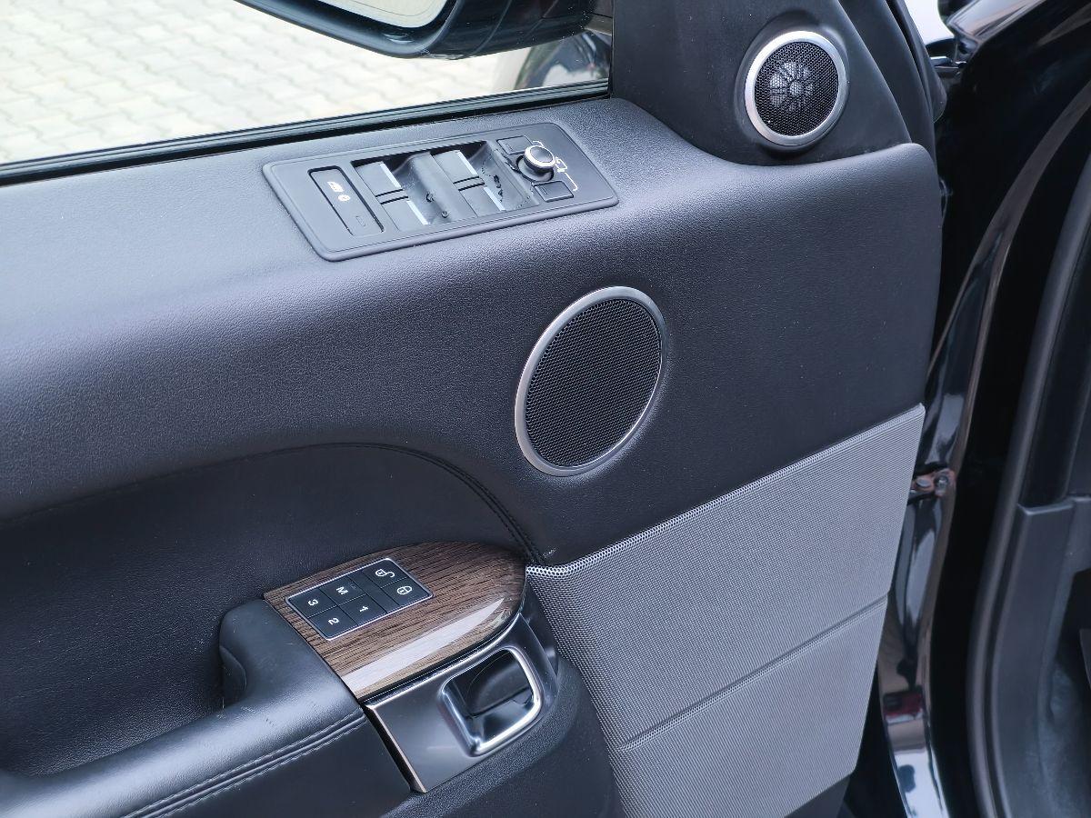 LAND ROVER Range Rover Sport 3.0 TDV6 HSE Dynamic