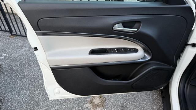 FIAT 600 HYBRID 1.2 110CV DCT MHEV LA PRIMA*24M.G.*CAM360°*