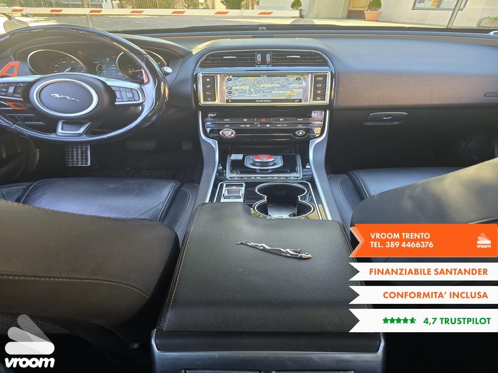JAGUAR XE (X760) XE 2.0 D Turbo 180CV...